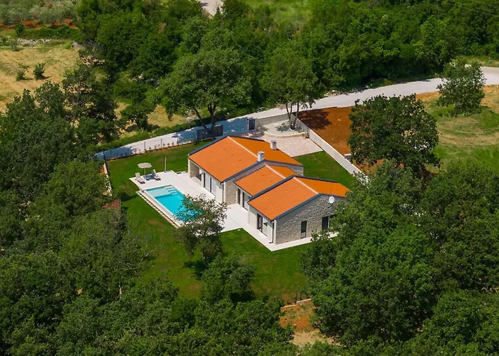 Vista Villa *